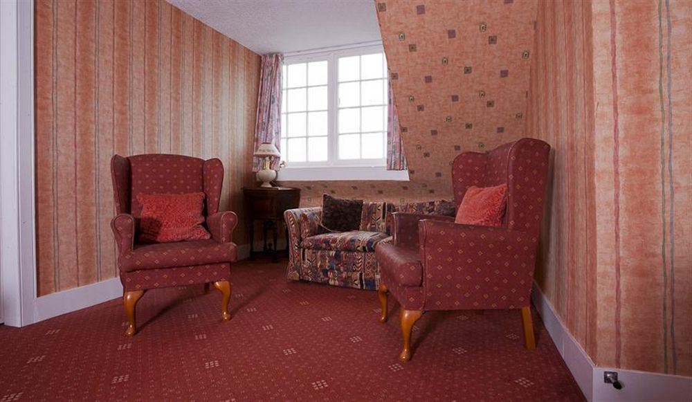 Waverley Hotel نايرن المظهر الخارجي الصورة